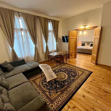 Πανσιόν Skyler Vintage 3*